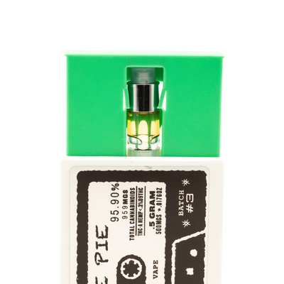 Key Lime Pie .5g vape cartridge with green packaging and product label visible